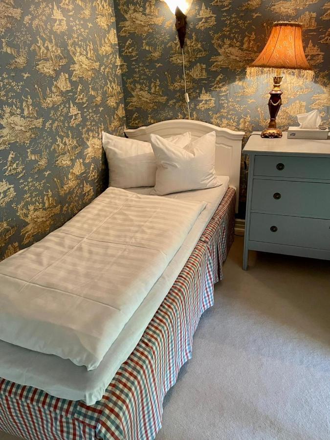 Apertins Hotell 킬 외부 사진