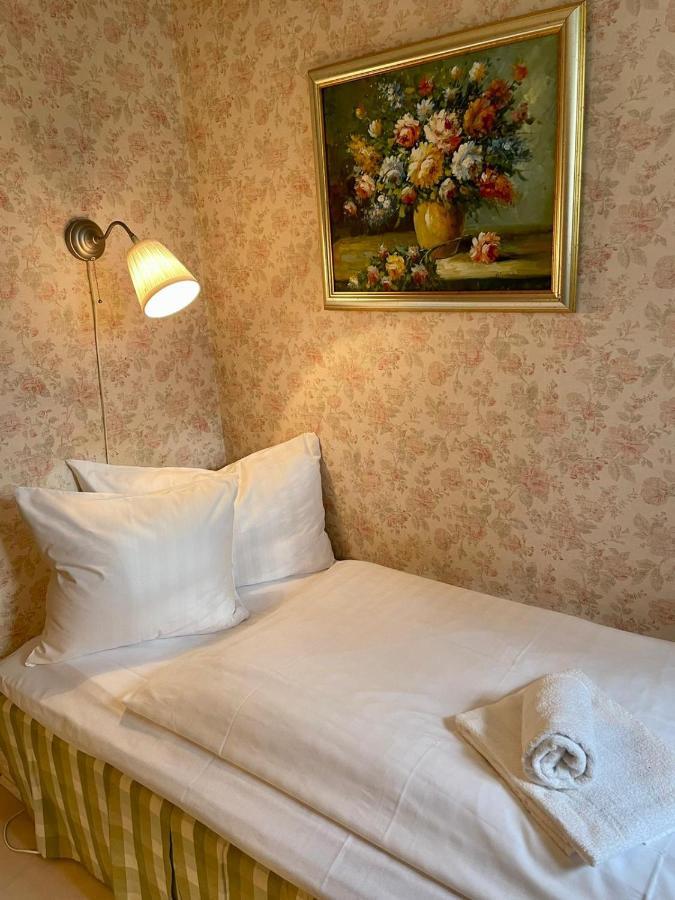 Apertins Hotell 킬 외부 사진